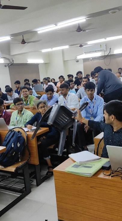 VESIT students at the Android seminar