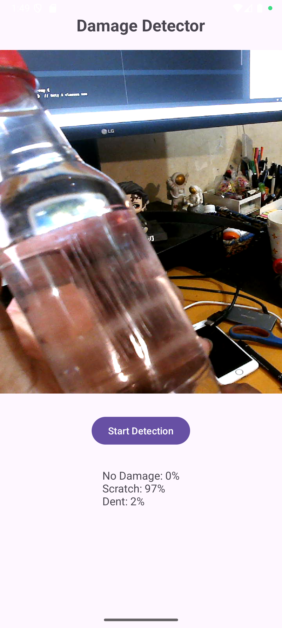 Damage Detector — scratch detected at 97%